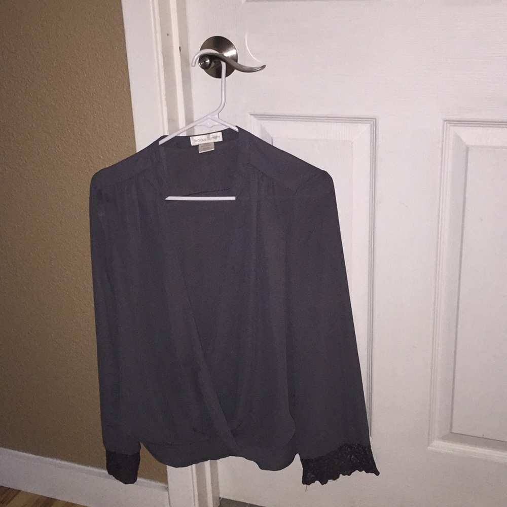 Gray silky blouse. Size xsmall